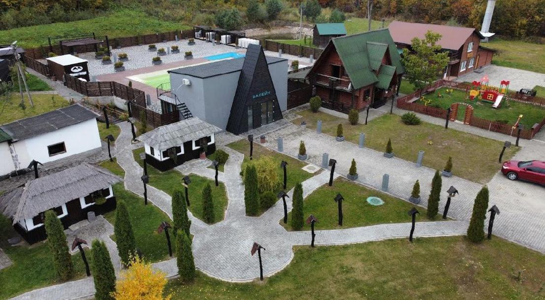 Orlyne Gnizdo Hotel Chernivtsi Exterior foto