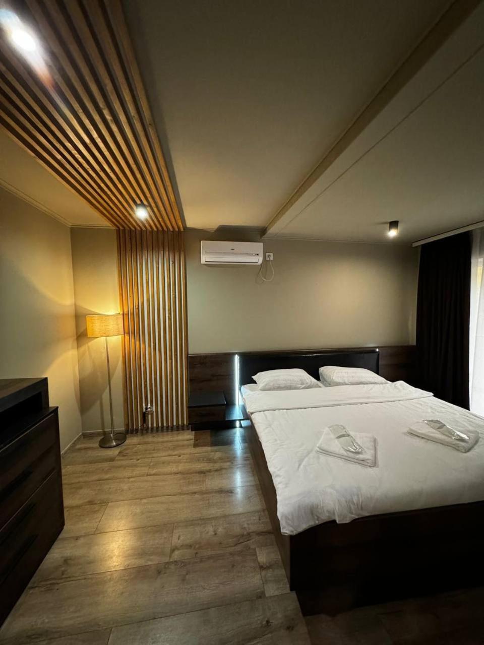 Orlyne Gnizdo Hotel Chernivtsi Quarto foto